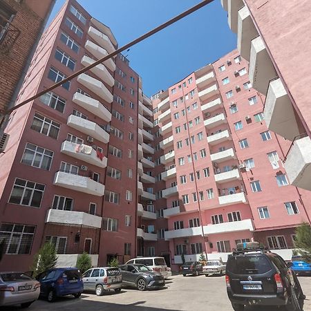 Brand New Apartment In Κουτάισι Εξωτερικό φωτογραφία