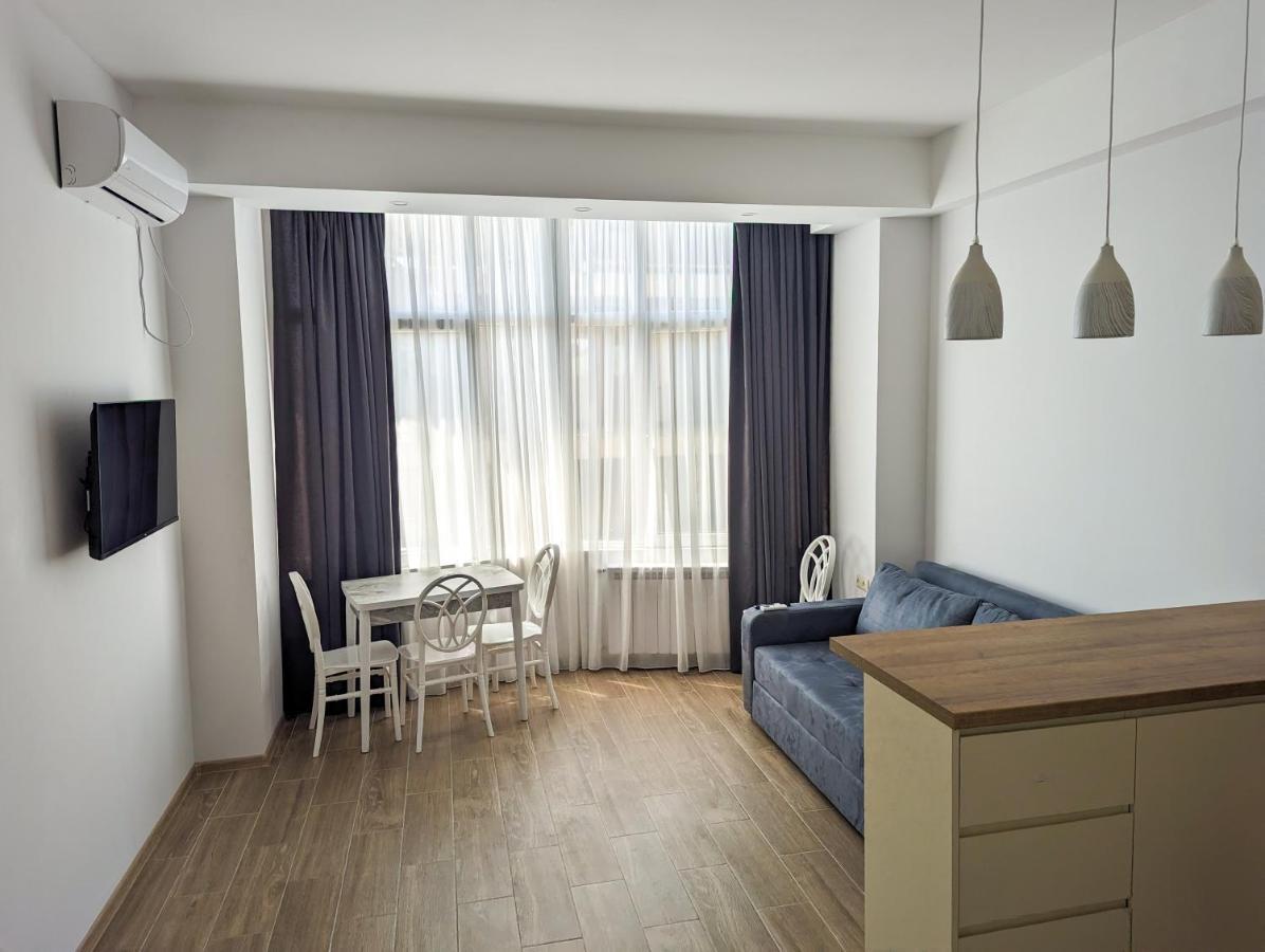 Brand New Apartment In Κουτάισι Εξωτερικό φωτογραφία