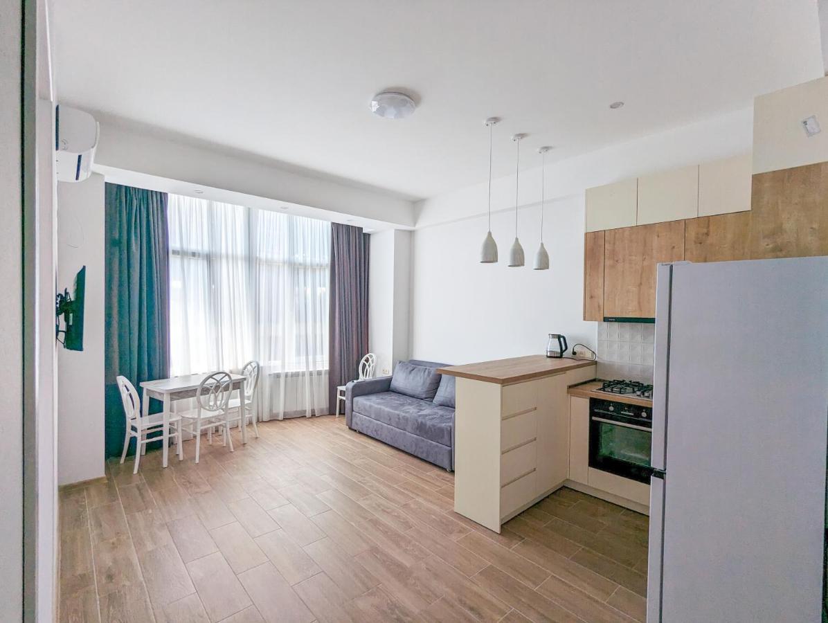 Brand New Apartment In Κουτάισι Εξωτερικό φωτογραφία