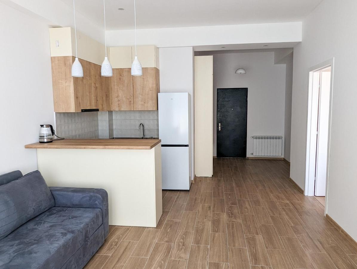 Brand New Apartment In Κουτάισι Εξωτερικό φωτογραφία